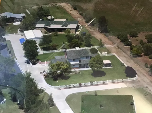 14584 E Shaw Ave, Sanger, CA 93657