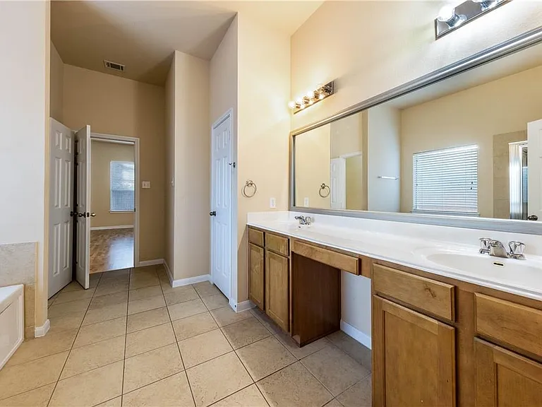 3509 Pine Needle Cir — Photo 21