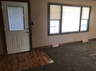 2824 N Hoover Rd, Buckner, MO 64016