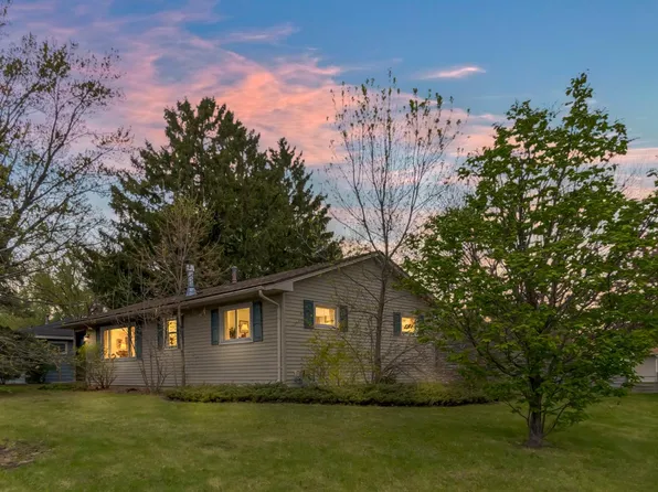 2013 Jade Ln, Eagan, MN 55122