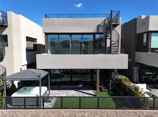 16 Heron Harbour Dr, Henderson, NV 89011
