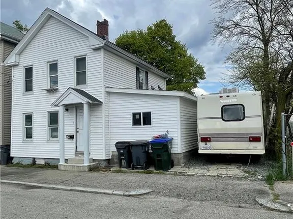 12 Ninigret Ave, Providence, RI 02907