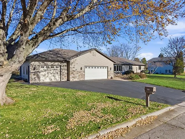 1836 Memorial Dr, Sturgeon Bay, WI 54235