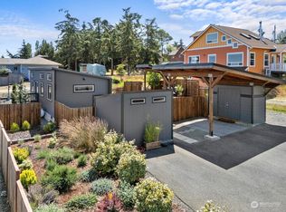 837 Dorothy Ln, Pt Townsend, WA 98368