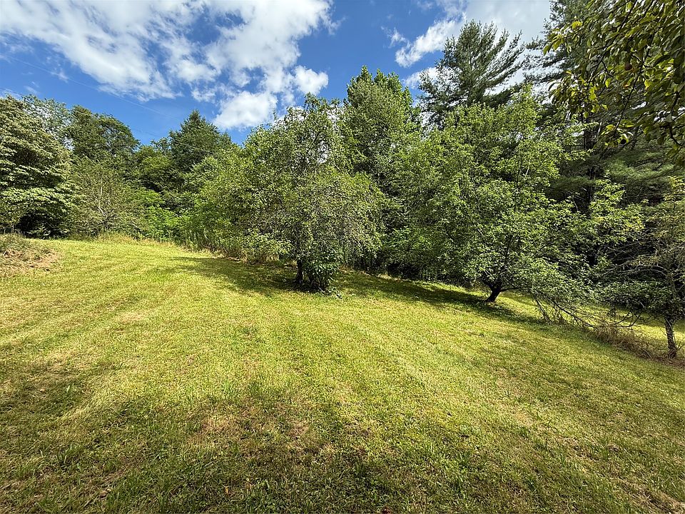 1st image of 48 Upsy Daisy Lane
