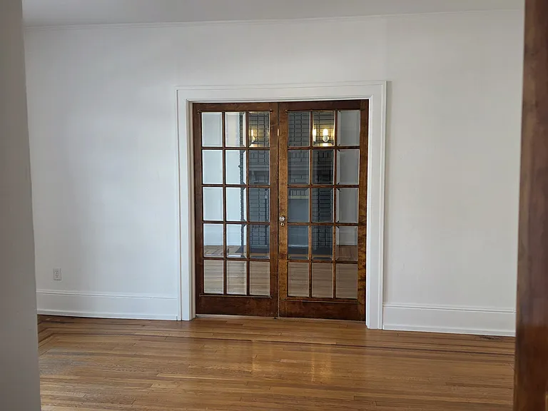54 N Front St #A — Photo 6