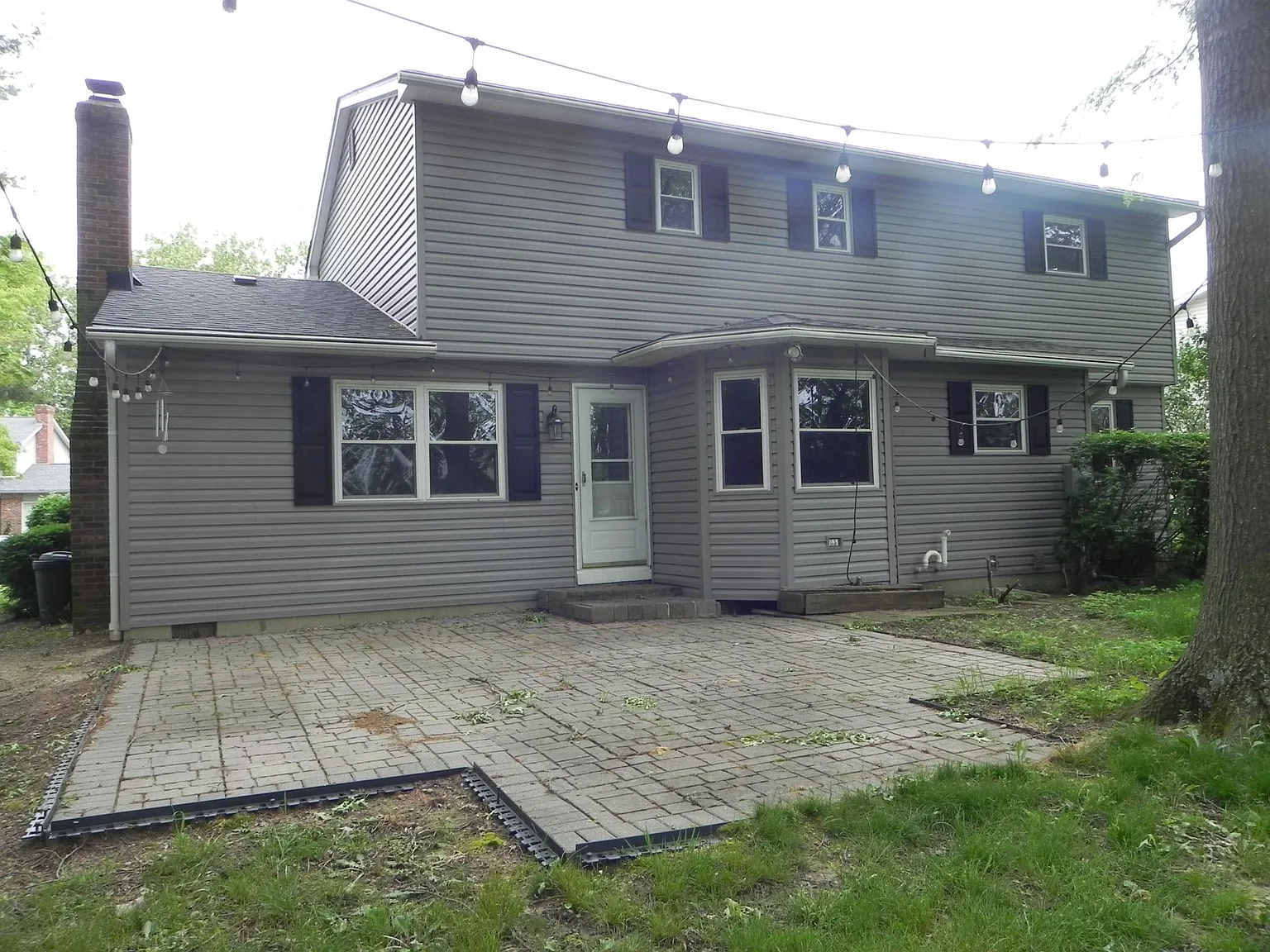 895 E College Ave — Photo 2