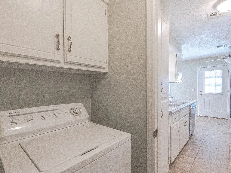 12500 SW 4th St — Photo 7