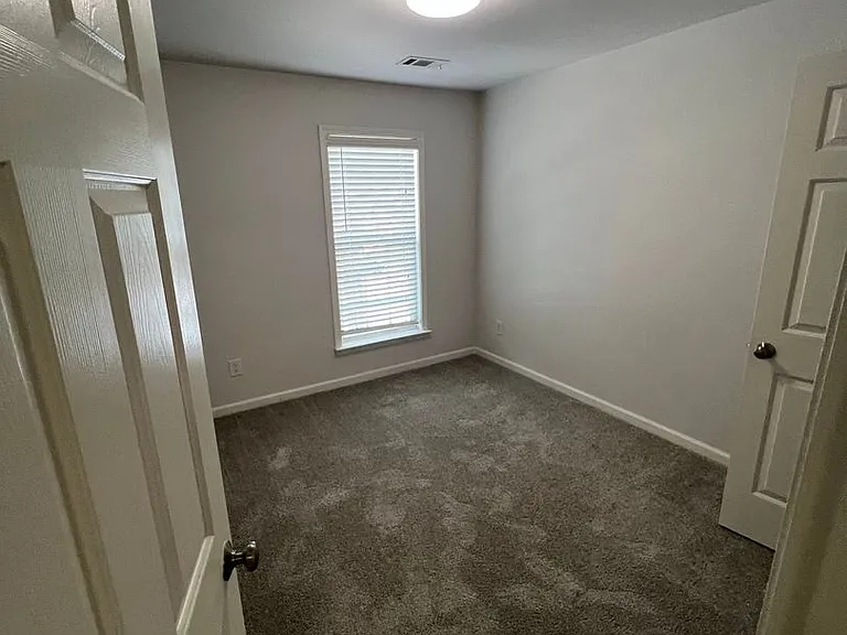 2048 Fosco Dr — Photo 15