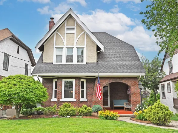1017 Omar Pl, Cincinnati, OH 45208