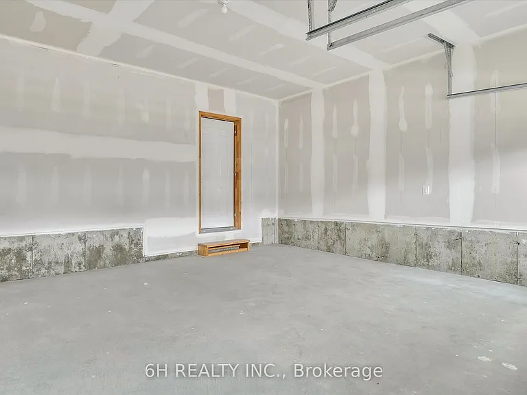 816 Griffin Trl — Photo 46
