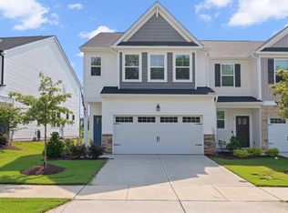 35 Village Edge Dr, Lillington, NC 27546