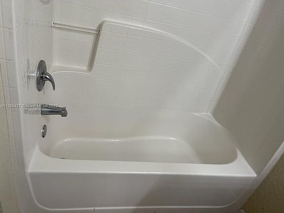 4th image of 91 Fir Dr #0