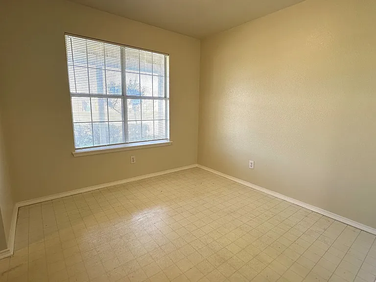 1404 Paco Trl — Photo 5