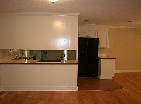4th image of 4305 S Glen Dr