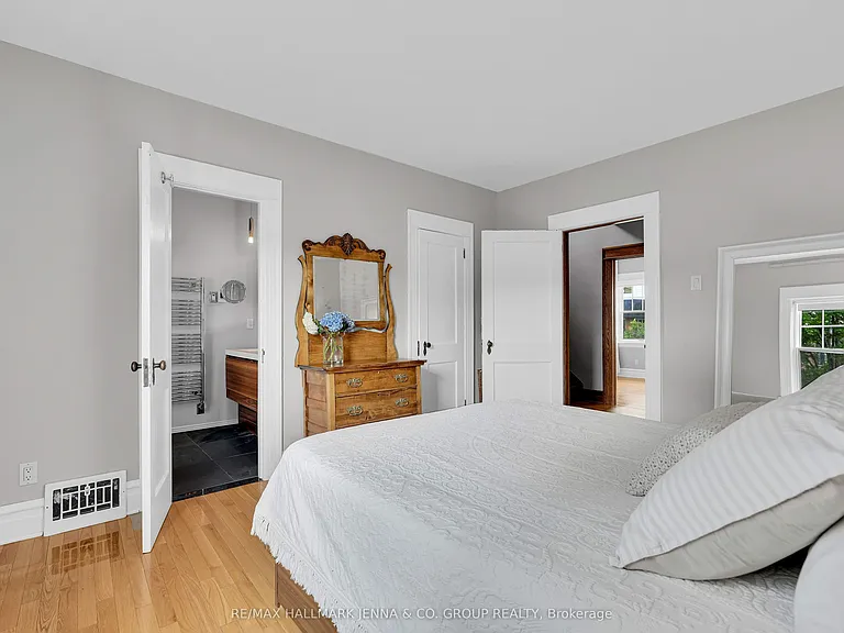 50 Willard St — Photo 22
