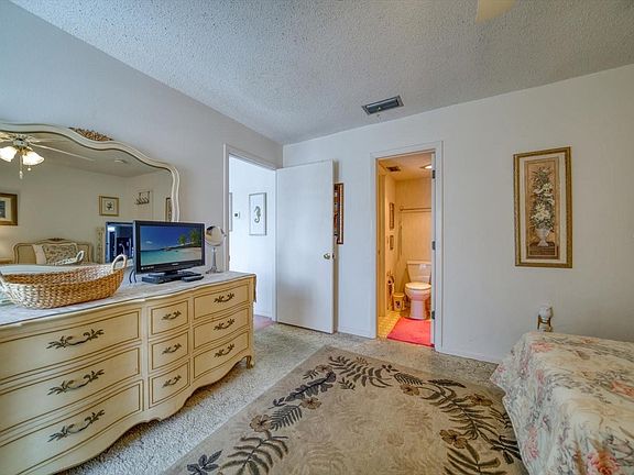 4th image of 260 Medallion Blvd APT G