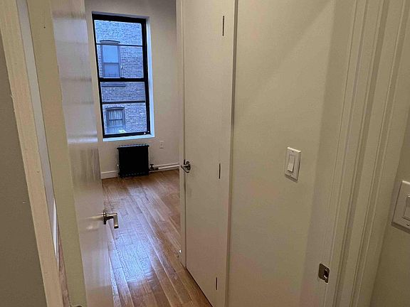 2nd image of 300 10th St APT 21