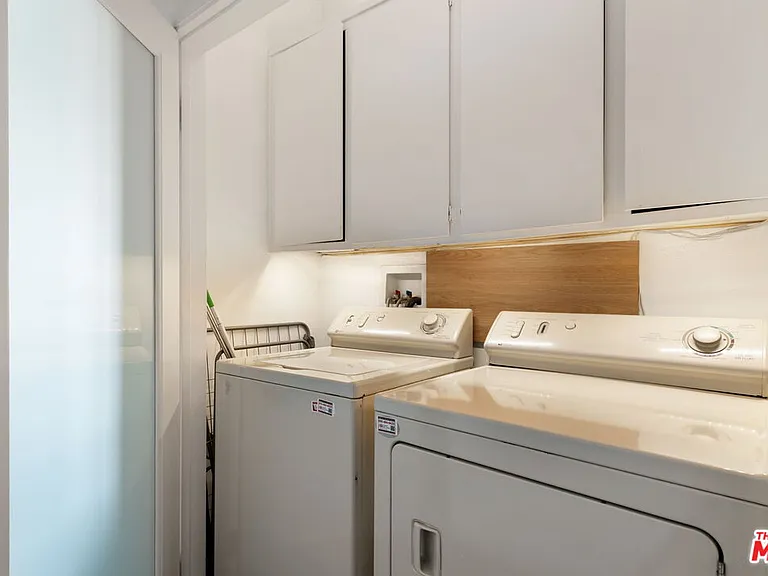 8455 Fountain Ave #301 — Photo 28