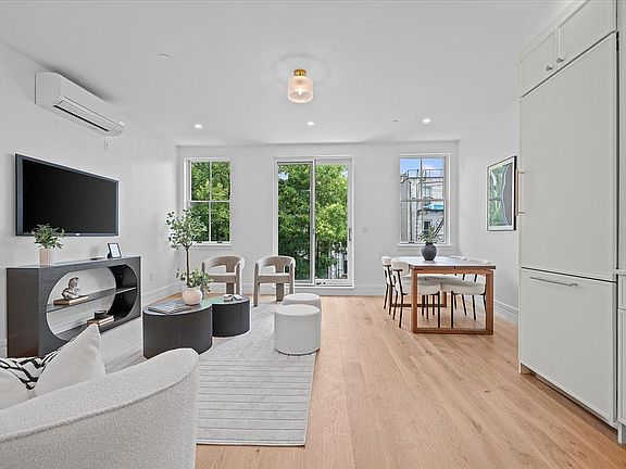 3rd image of 147 Luquer St #3