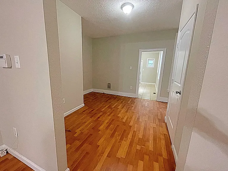 1228 S 49th St — Photo 5