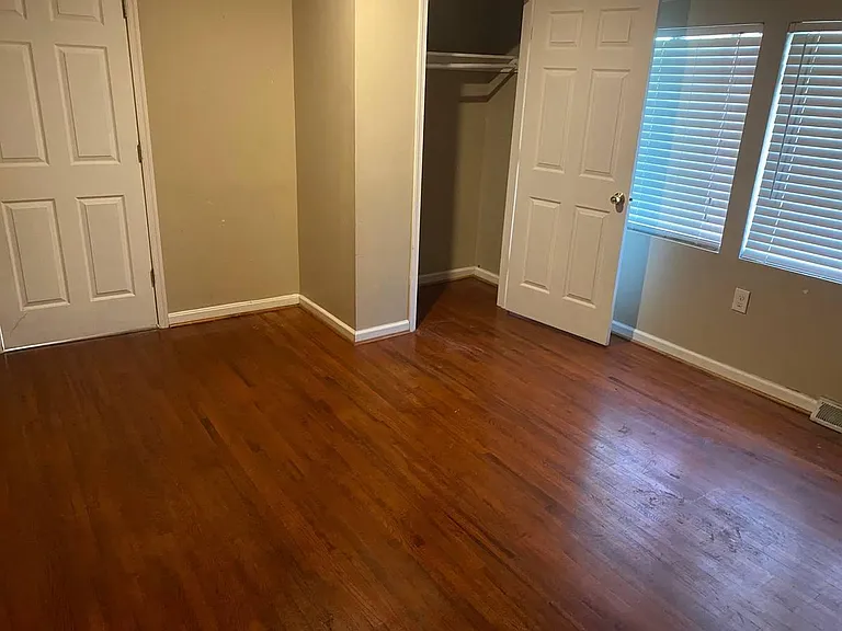 10316 Geranium Ave — Photo 11