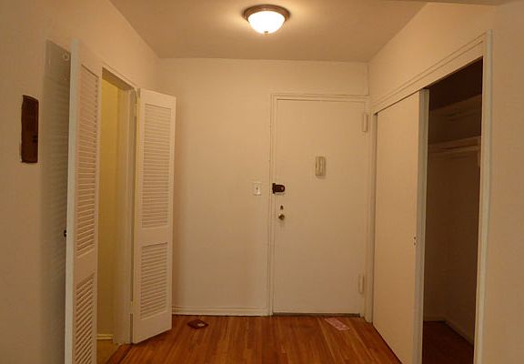 4th image of 100-25 Queens Blvd #41
