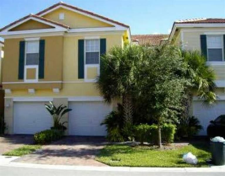1st image of 862 Pipers Cay Dr