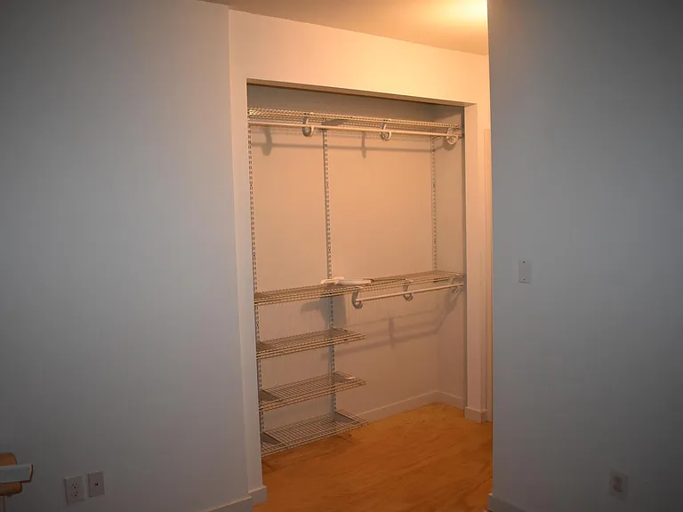 110 W Thompson St #A — Photo 5