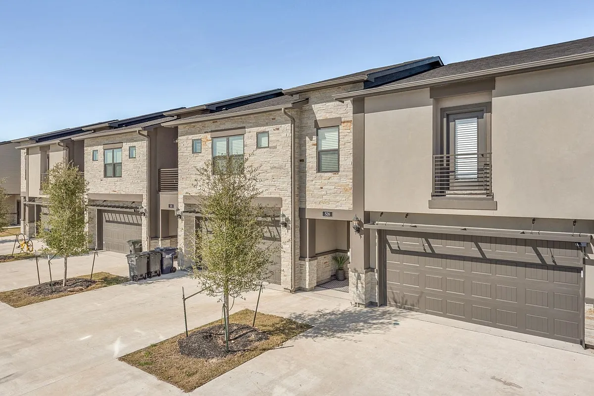 Building Photo - 2845 Papa Bear Dr