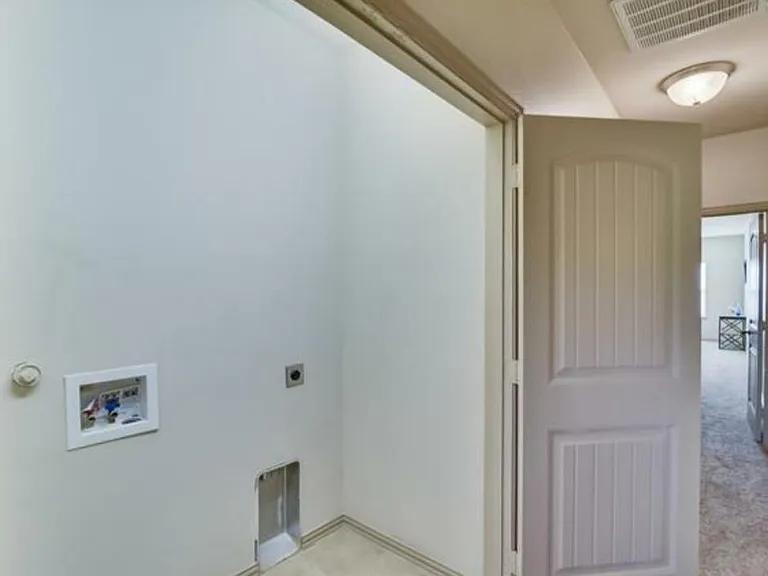 1528 Aldra Dr — Photo 22