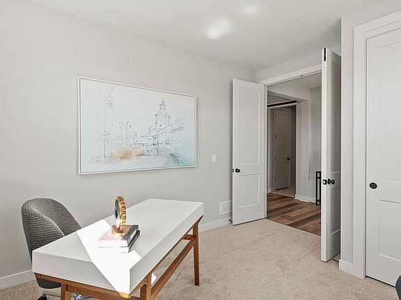 4th image of 5821 Freeland Ct N