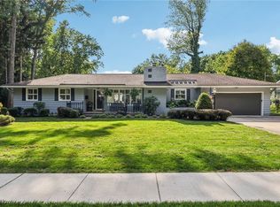 3054 Englewood Dr, Stow, OH 44224