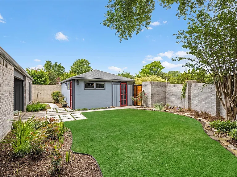 8327 Silvan Wind Ln — Photo 3