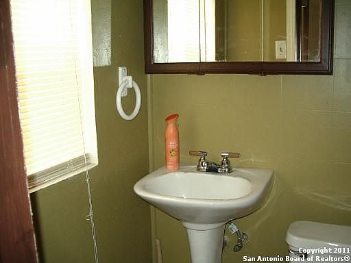 4th image of 227 Cantrell Dr