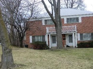 572 Ivy Ct, Lake Forest, IL 60045