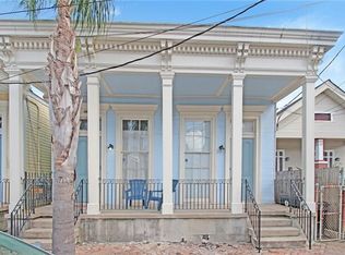 2353 Laurel St, New Orleans, LA 70130