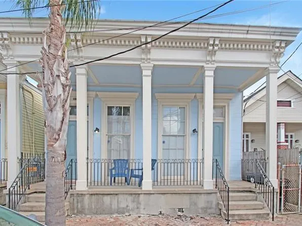 2353 Laurel St, New Orleans, LA 70130