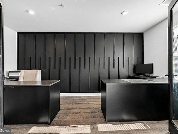 5th image of 6416 Totteridge St
