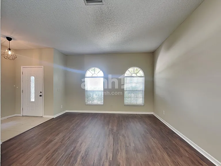 1345 Brooke View Dr — Photo 9