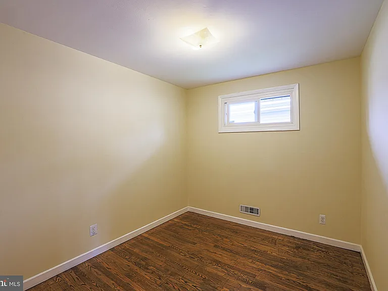 16 Hathaway Rd — Photo 32
