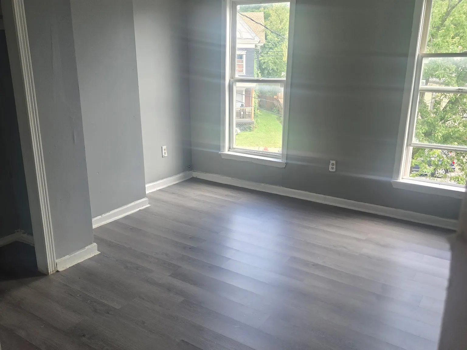 2 bed, 700 sqft, $1,200 — Photo 2