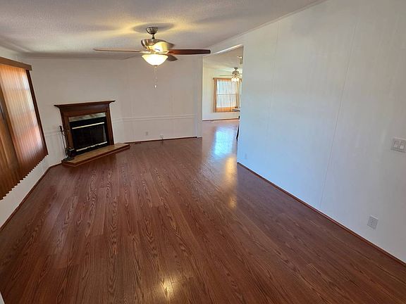 4th image of 23481 Matts Dr