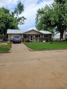 908 Pecan Ln, Claremore, OK, 74017