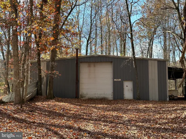 269 Red Tank Rd, Boiling Springs, PA 17007