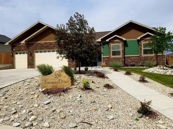 204 Fairway Dr, Gillette, WY 82718