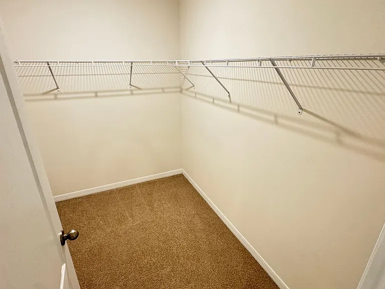 939 Stockport Dr — Photo 18