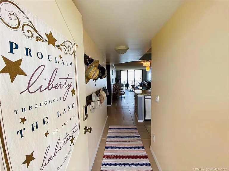 7380 S Ocean Dr #718A — Photo 2