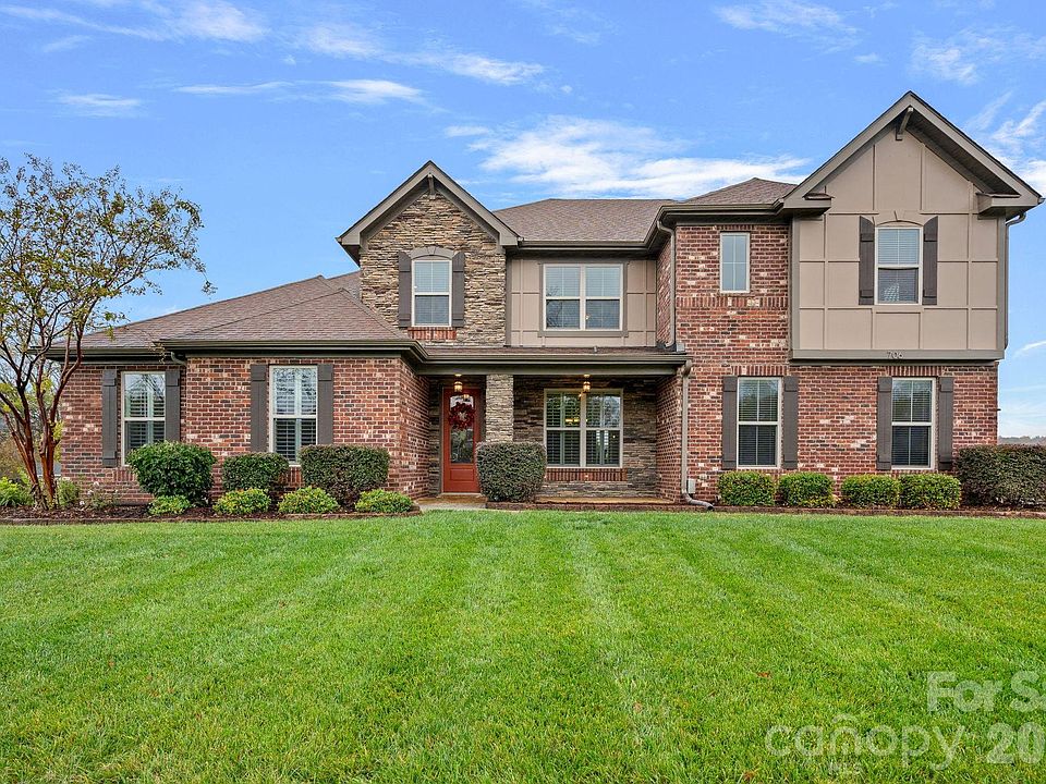 1st image of 706 Blaise Ct