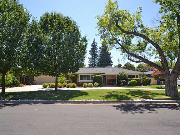 2nd image of 253 W San Madele Ave